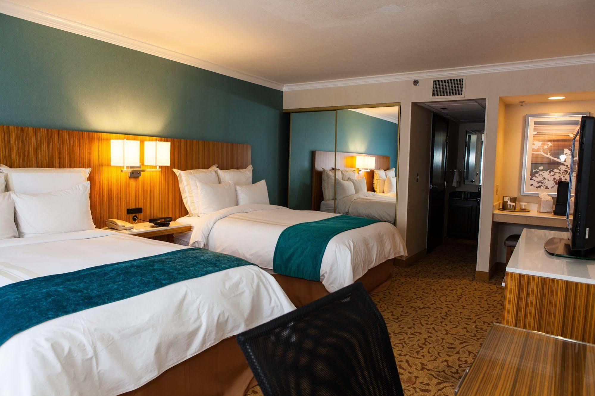 Delta Hotels By Marriott Ontario Airport Exterior foto